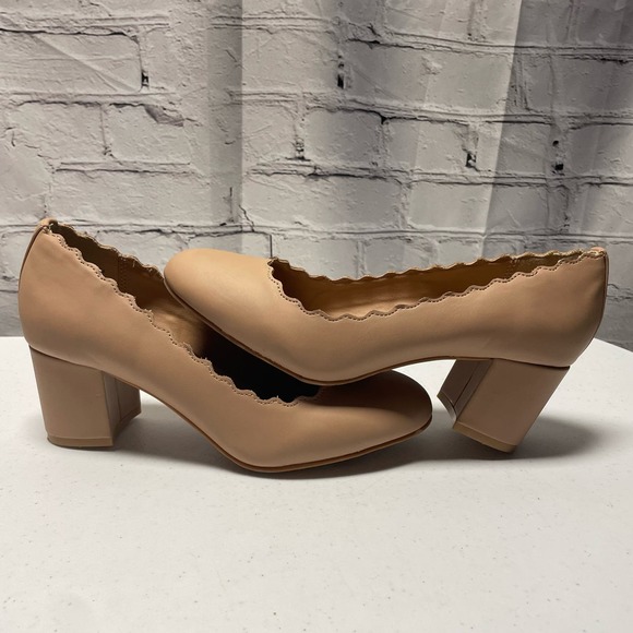 Torrid Nude Scallop Block Heel Size 7W - Picture 7 of 9